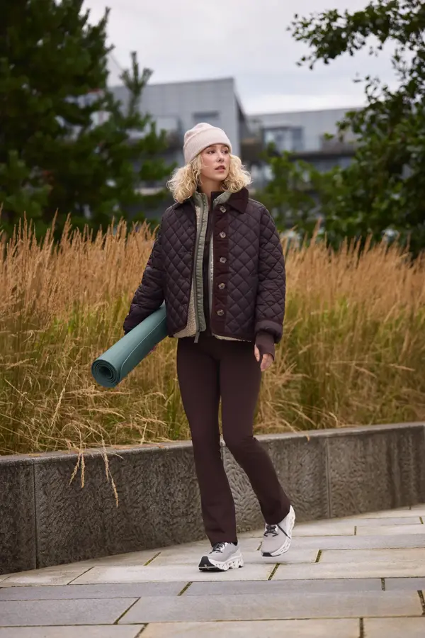 modell i treningsoutfit fra thon senter åsane