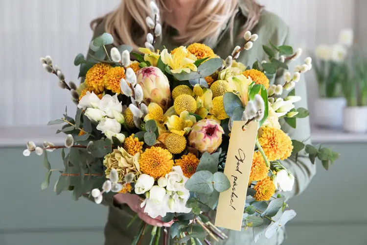 Gule blomster gir påskestemning på 1-2-3.