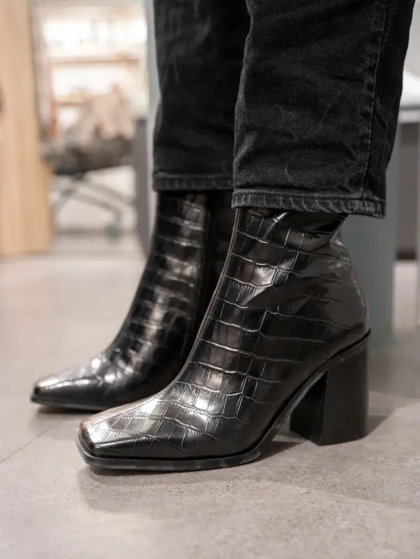 Sapatos 2395-1.jpg
