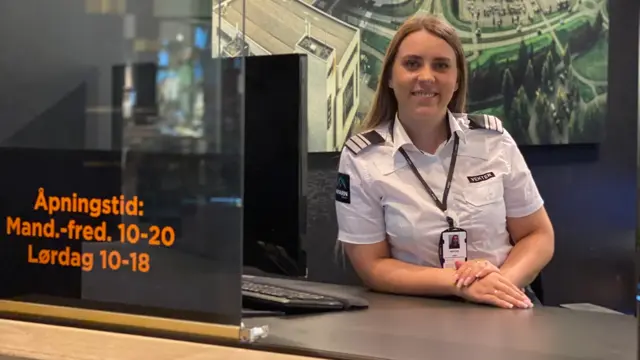 Vekter i kundeserviceluke