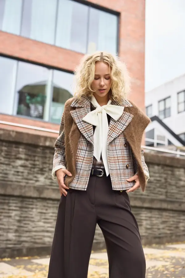 modell i høstlook fra thon senter åsane