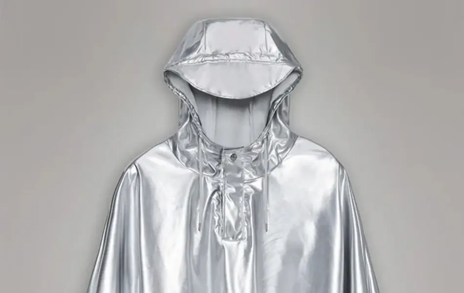 Sølv regnjakke