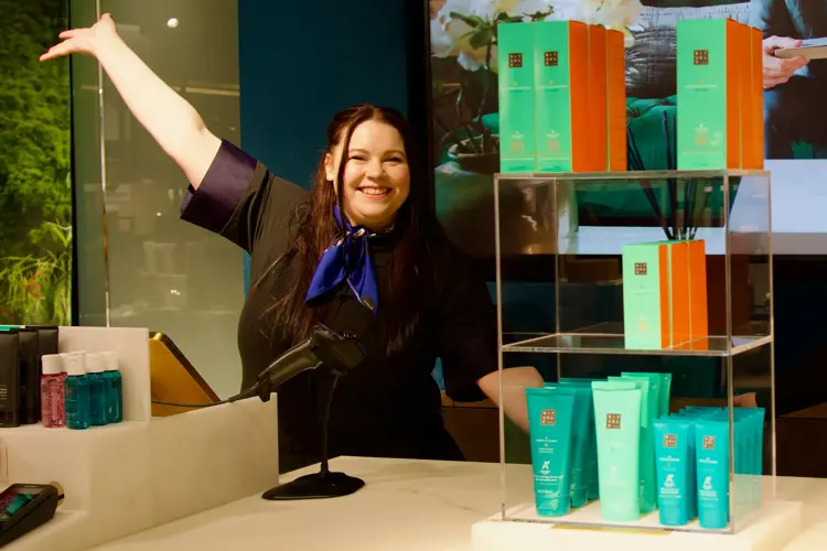 GLEDER SEG: 34-åringen Therese Bye gleder seg til å komme skikkelig i gang med Rituals sin nye butikk på Østfoldhallene.