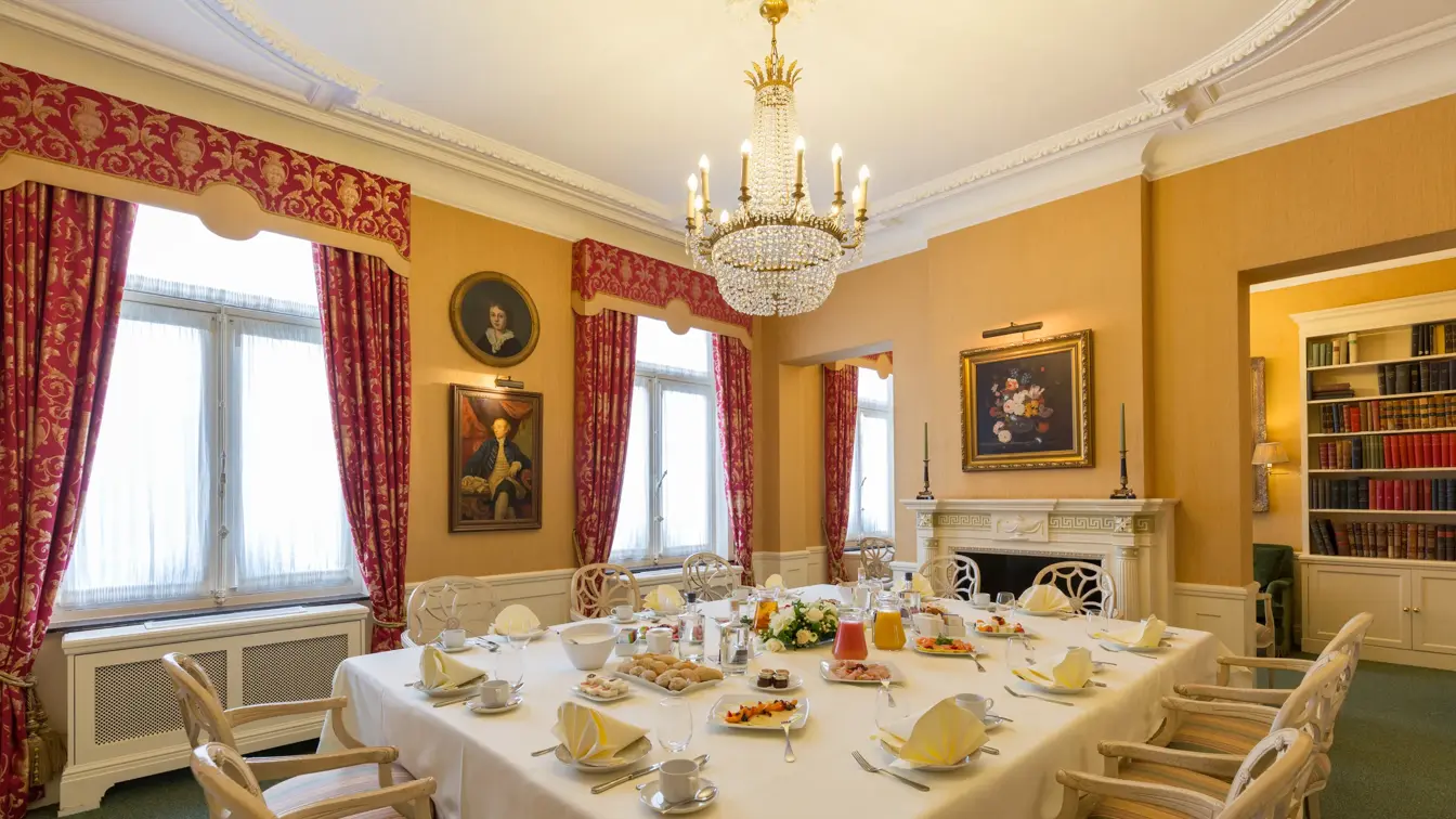 Stanhope_Hotel_Tearoom