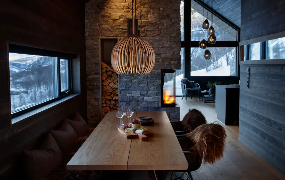 miljøbilde av secto-lampe i sort