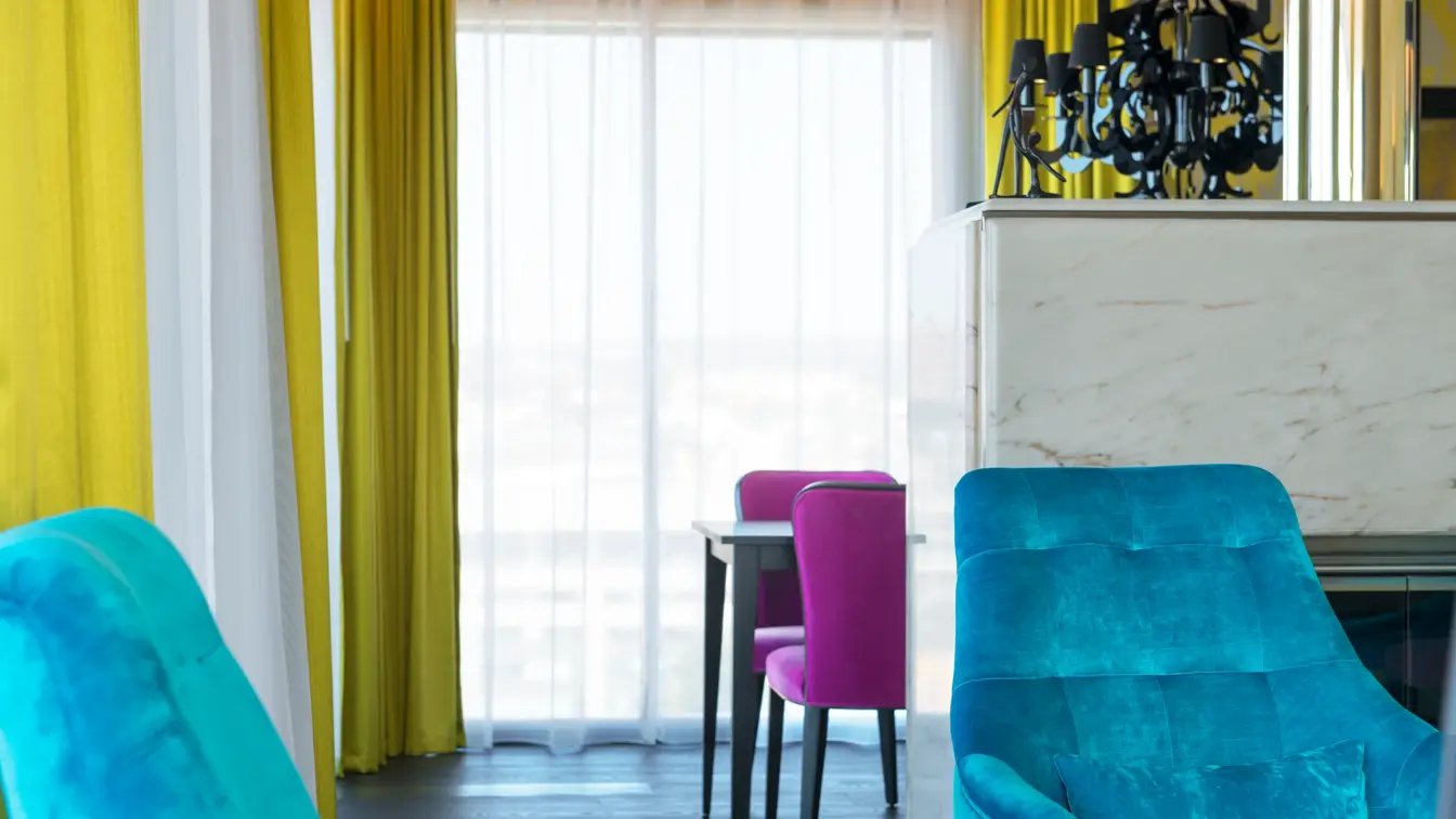 Stoler i suite på Thon Hotel Opera