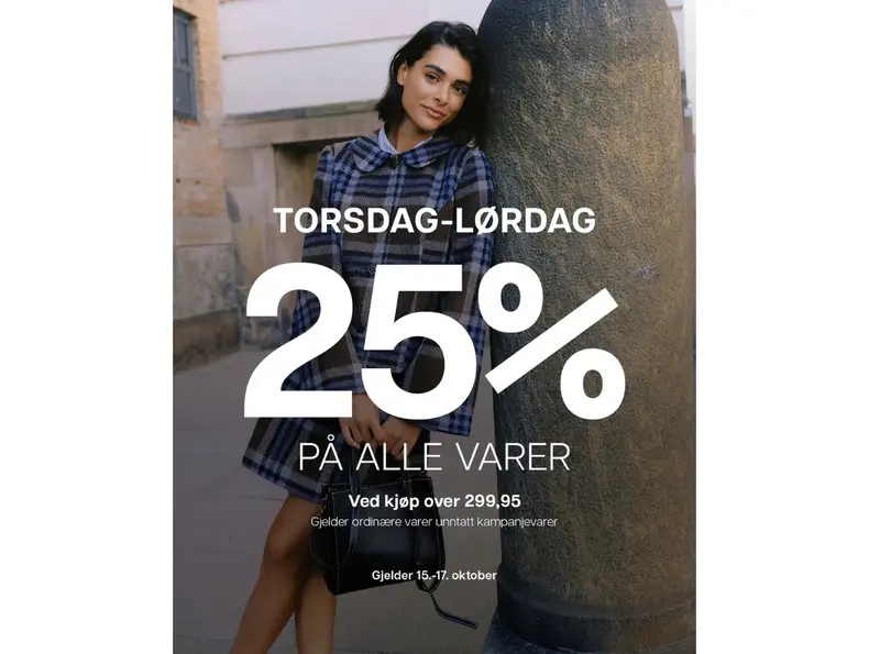 Mørkåret dame med veske i hånden bak tilbudstekst. -25% på alle varer
