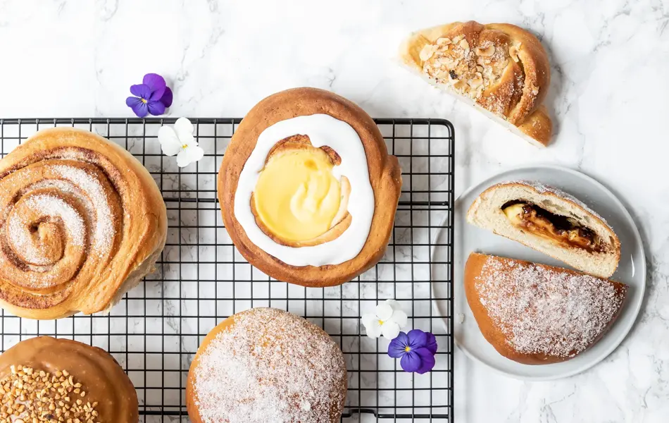 Baker Brun boller og brød