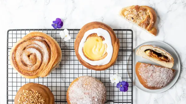 Baker Brun boller og brød