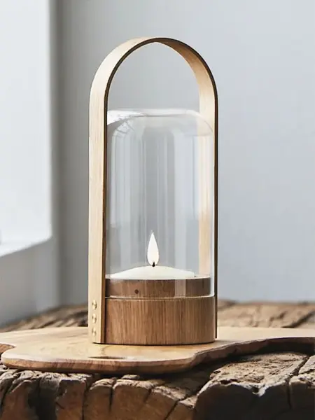 Liten bærbar bordlampe, stearinlys.