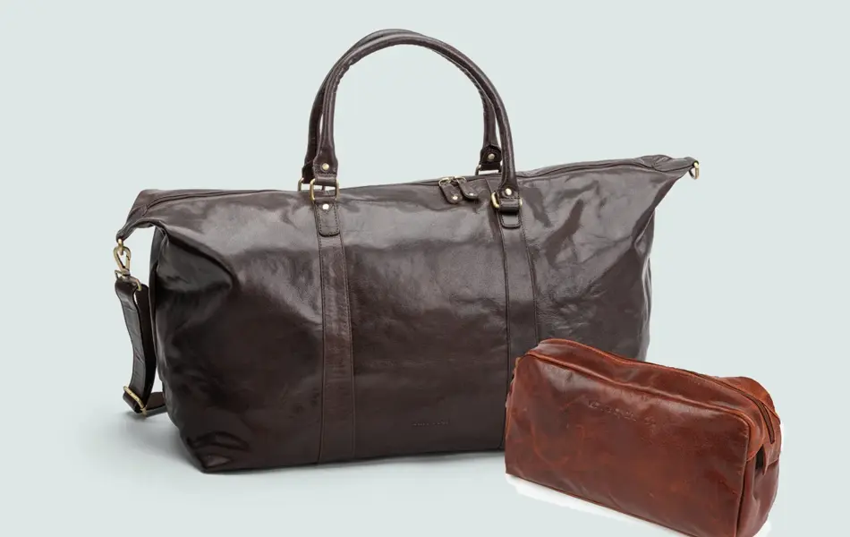 Weekendbag og toalettmappe