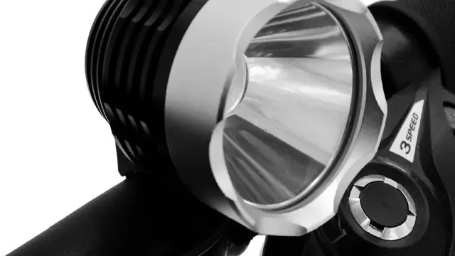 Nærbilde av hodelykt