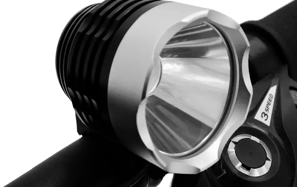 Nærbilde av hodelykt