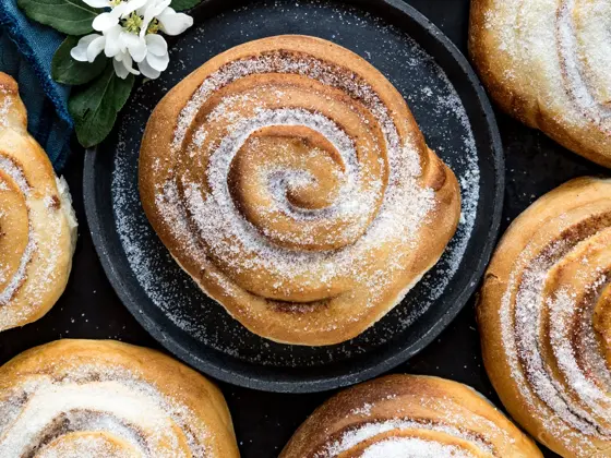 Baker Brun boller og brød