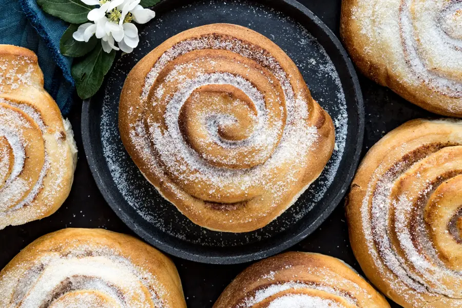 Baker Brun boller og brød