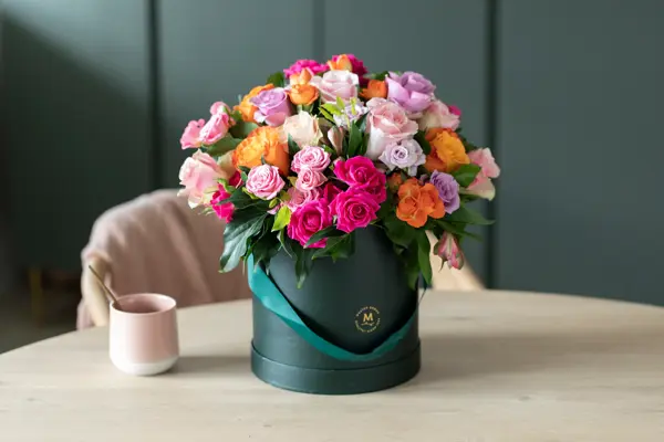 blomsterbukett i gaveeske