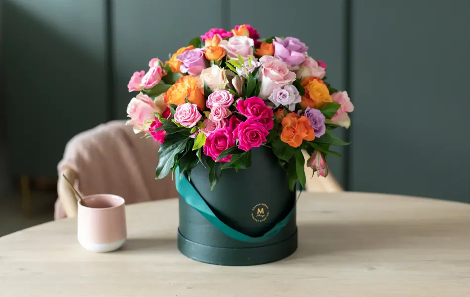 blomsterbukett i gaveeske