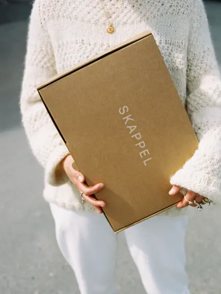 strikket genser fra skappelstrikk hos 2 søstre