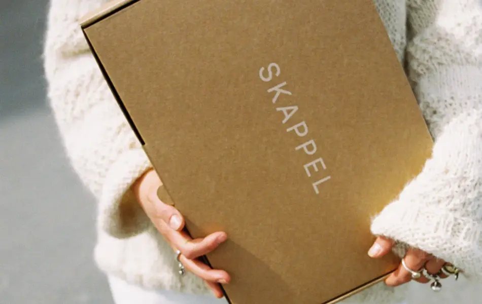 strikket genser fra skappelstrikk hos 2 søstre