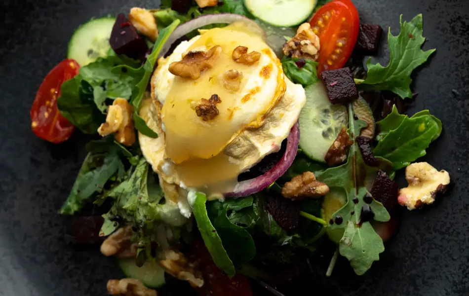 Salat med ost Saporito