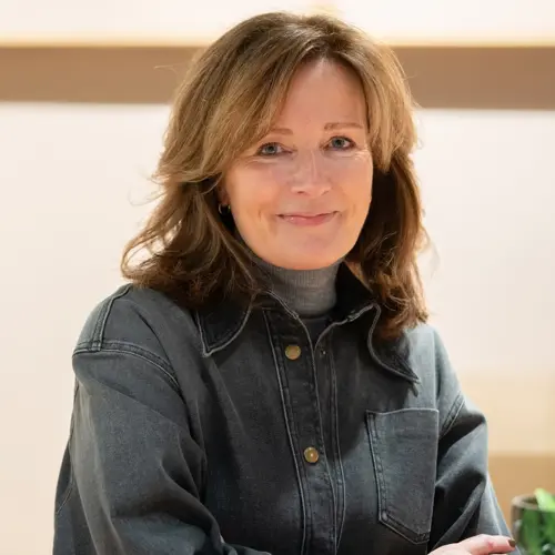 2 Helene The Vibe-1-Edit.jpg