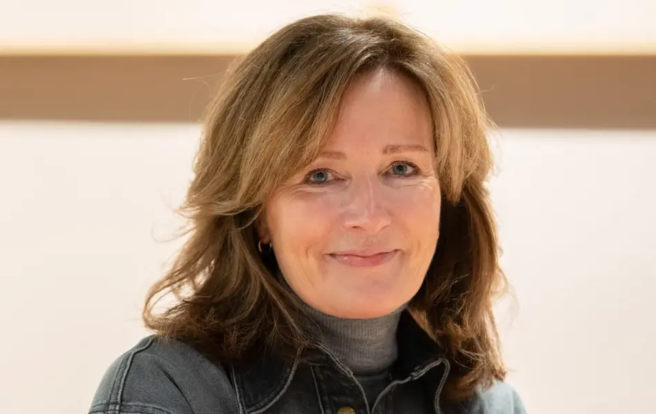 2 Helene The Vibe-1-Edit.jpg