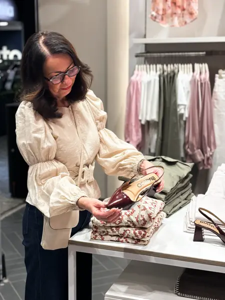 Personal Shopper_Mars_Blogg_FB_IG_4