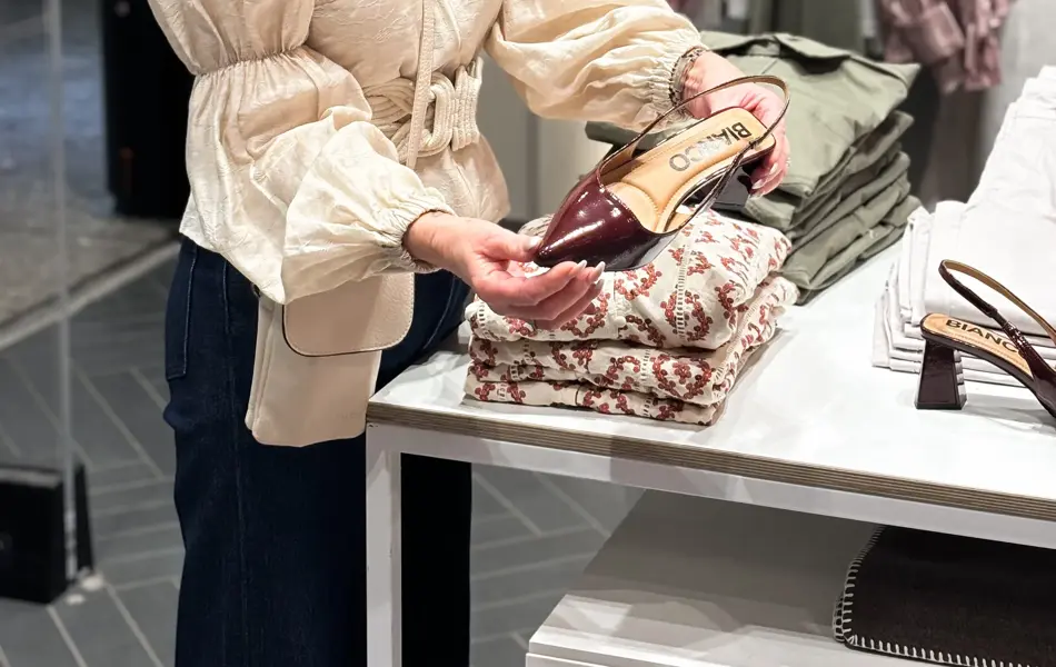 Personal Shopper_Mars_Blogg_FB_IG_4