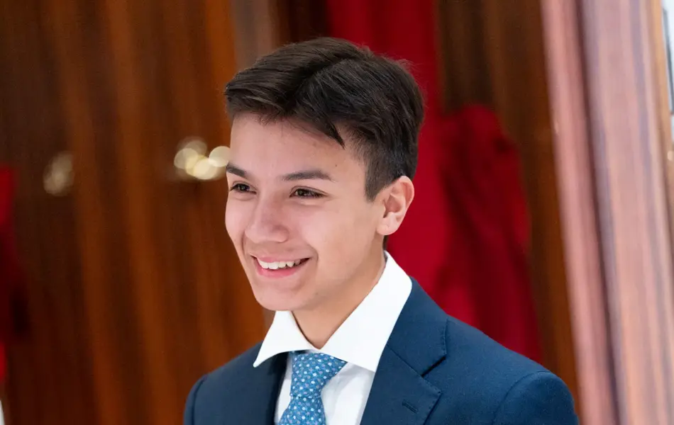 Konfirmasjonsantrekk