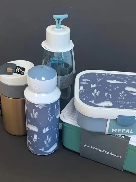 Matbokser og drikkeflasker