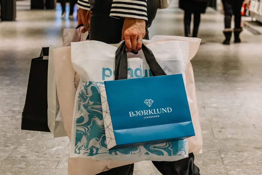 Black Friday handleposer