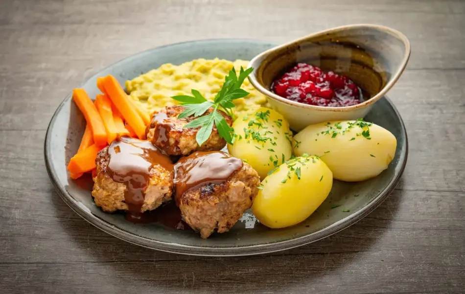 Kjøttkaker i brun saus