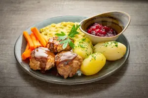 Kjøttkaker i brun saus