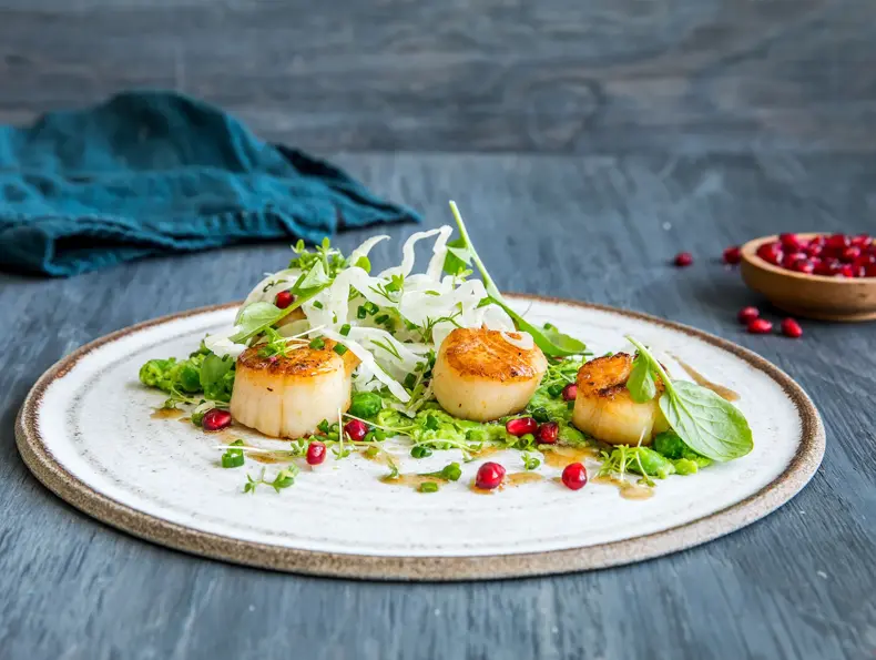 Tallerken med kamskjellsalat