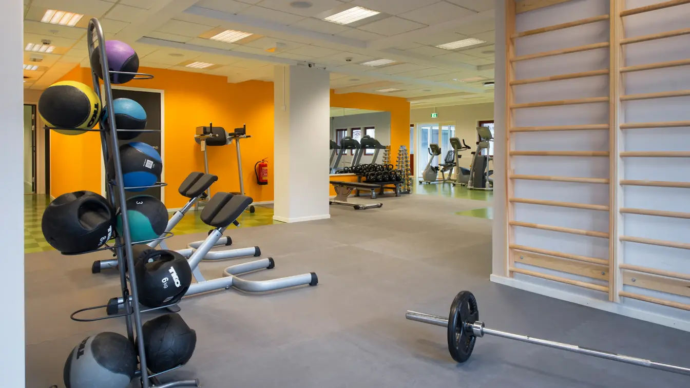 Stort og luftig treningsrom på Thon Hotel Hallingdal.