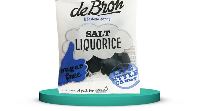 Bilde av en pose med salt lakris 