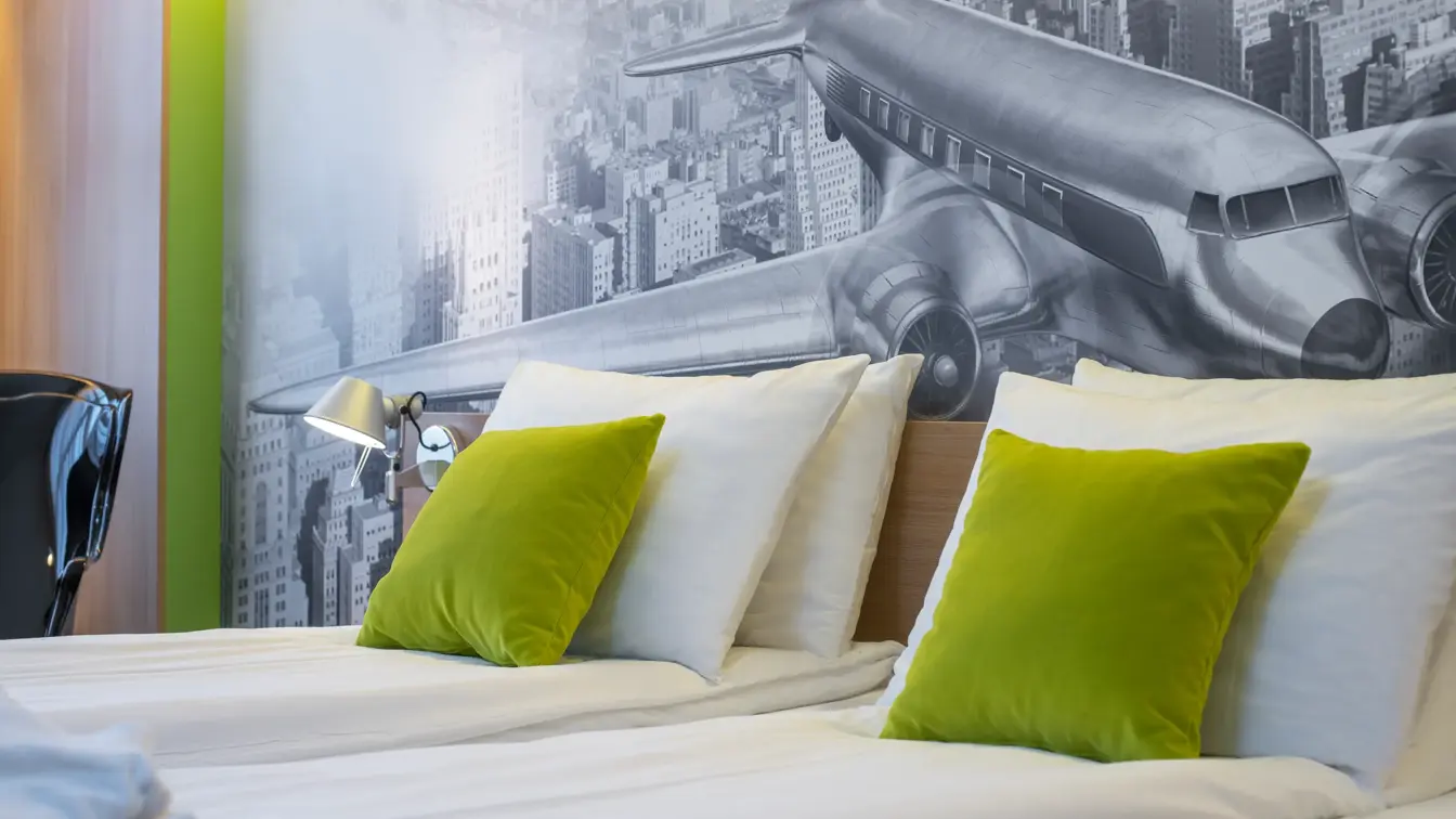 Dobbeltseng i superior room på Thon Hotel Bergen Airport