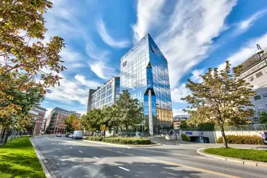 Fasadebilde av næringsbygget Vika Atrium i Oslo.
