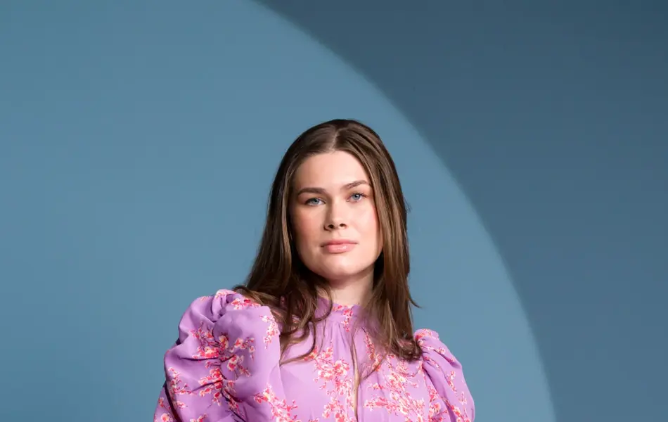 Kjoler mai festligheter og bryllup