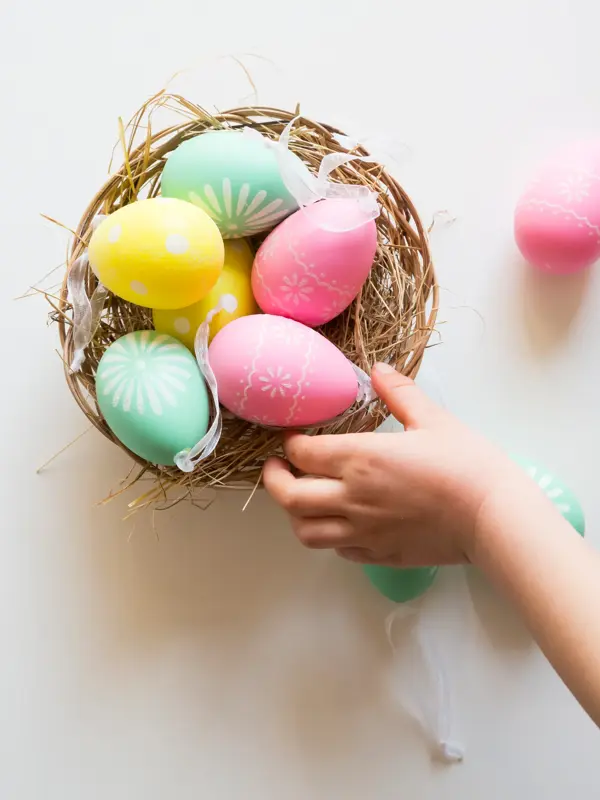 Deutschland, Studio, kleines Mädchen, Ostern