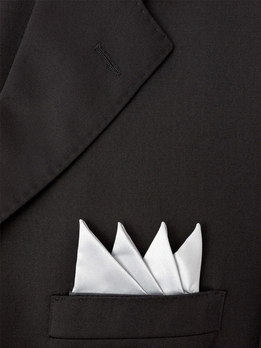 Utsnitt av brystlommetørkle 