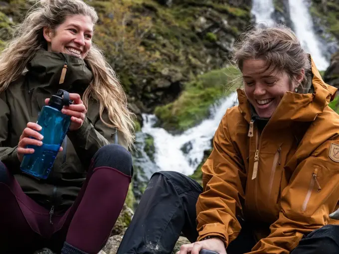 1.HOVED. BLOGG Liggende 3.2 Terapi med utetrening Naturkompaniet.jpg