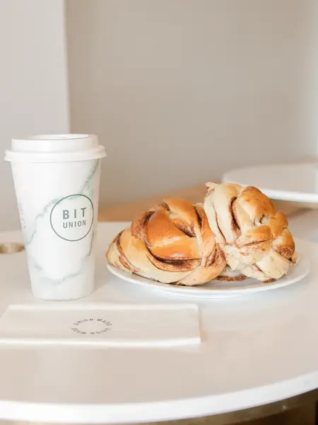 Kaffe og kanelboller