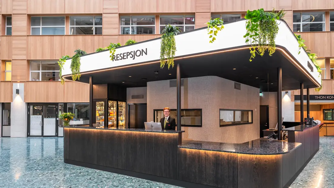 Thon_Hotel_Vika_Atrium_Resepsjon