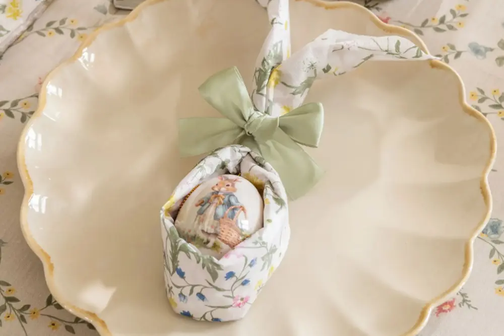 2026-slik-dekker-du-et-nydelig-paskebord-servietter