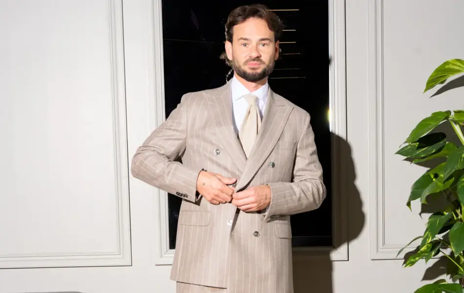 Dressjakke og dressbukse fra Oscar Jacobsen, Kase. 