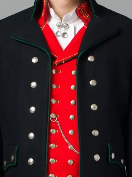 Herrebunad fra Hardanger