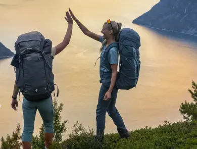 To som highfiver på tur