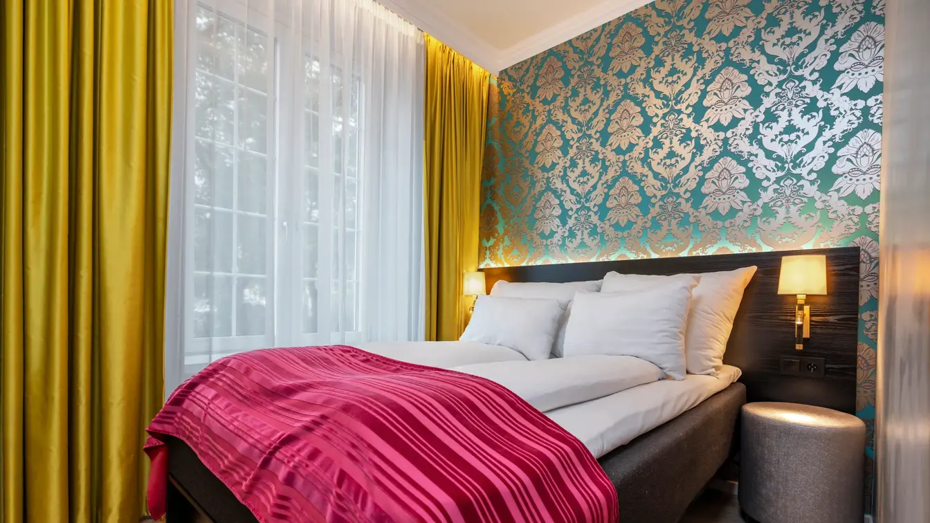 Thon_Hotel_Rosenkrantz_Bergen_Standard-Queen-Room