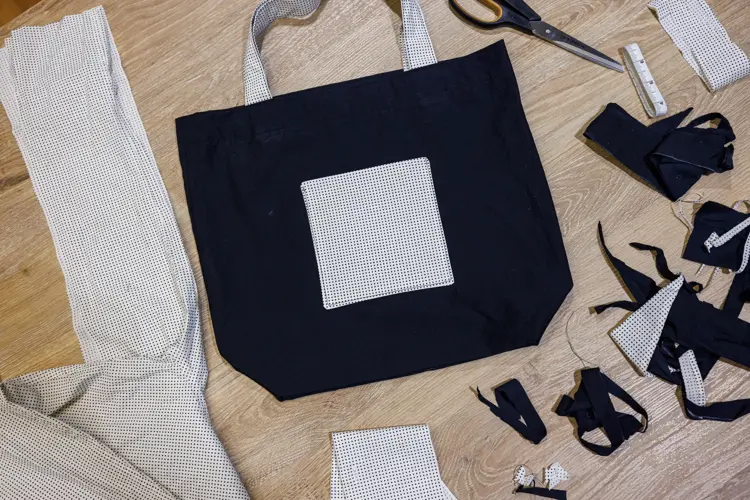 Gro fra Kreaktiv på Kvadrat
har laget en enkel oppskrift
på hvordan du kan lage et
handlenett på under én time!